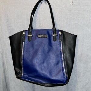 Kenneth Cole reaction bag